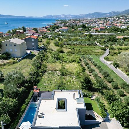 Life - New And Luxury Holiday House Kaštela エクステリア 写真