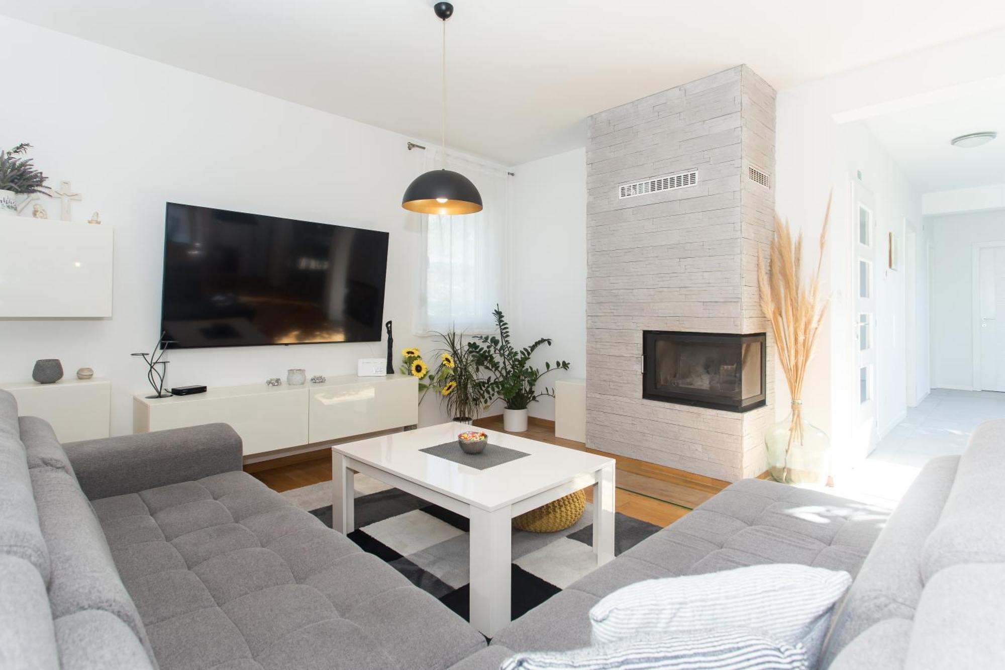 Life - New And Luxury Holiday House Kaštela エクステリア 写真